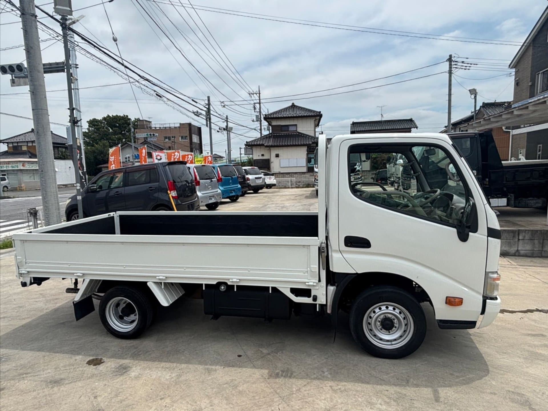 2014 Toyota Toyoace 2.0 Full Just Low Flatbed Truck