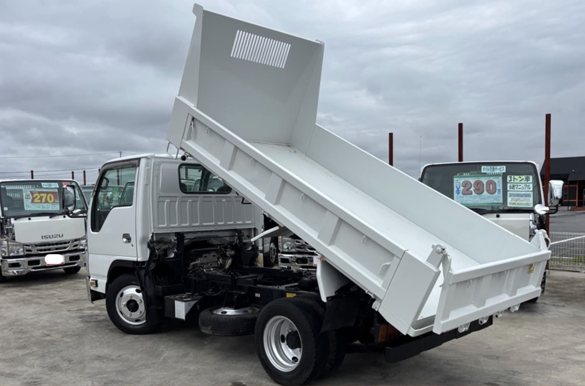 2011 Isuzu ELF 3.0 Dump Truck