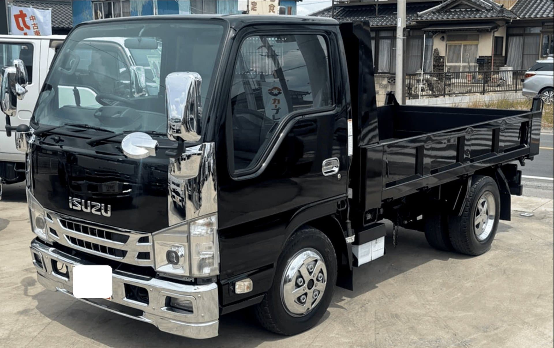 Isuzu ELF 2021