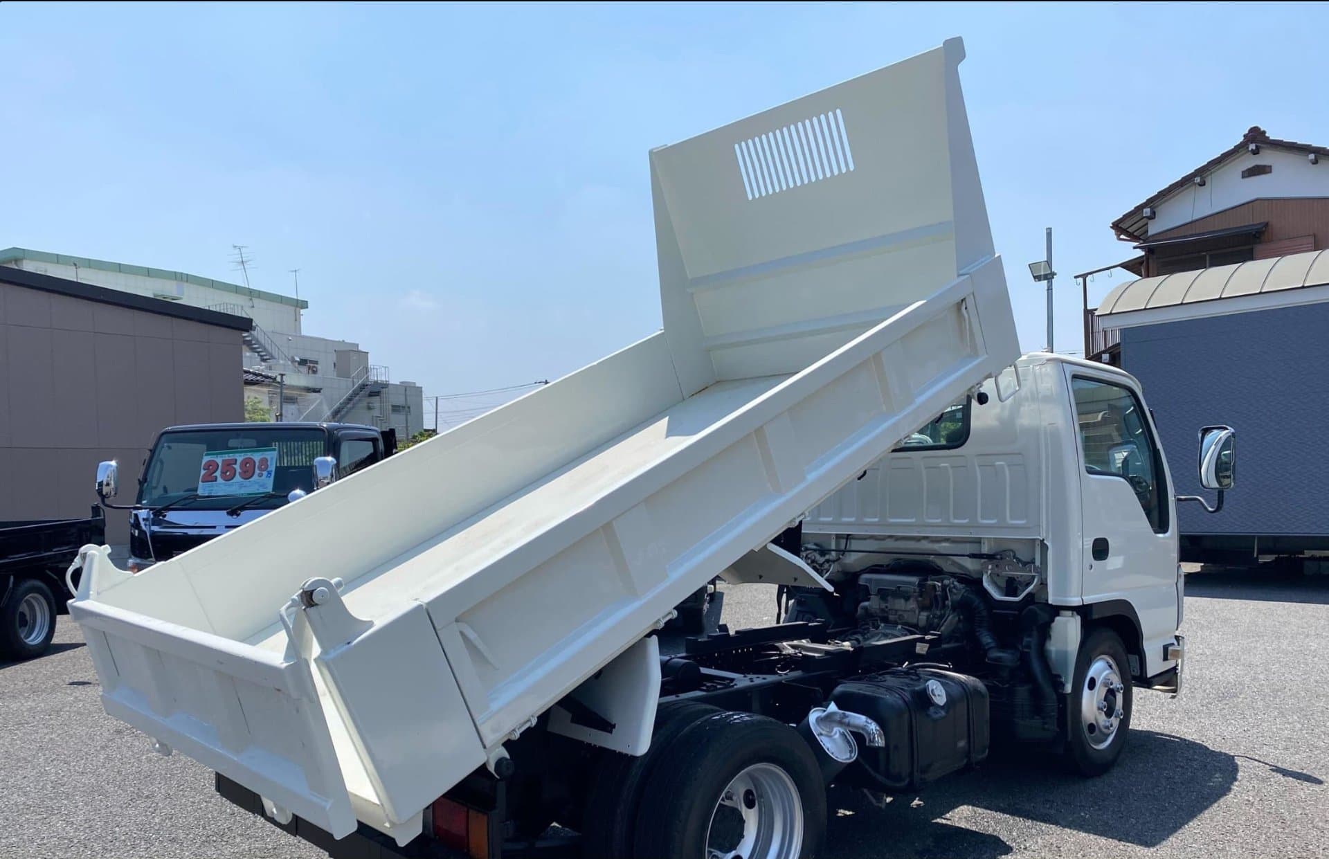 2014 Isuzu ELF 3.0 Dump Truck